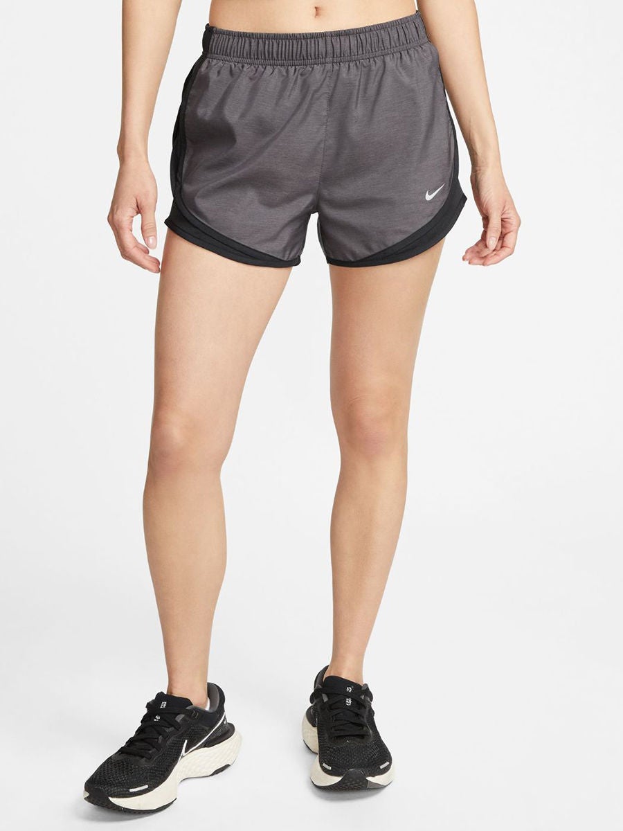 Nike female 2024 running shorts