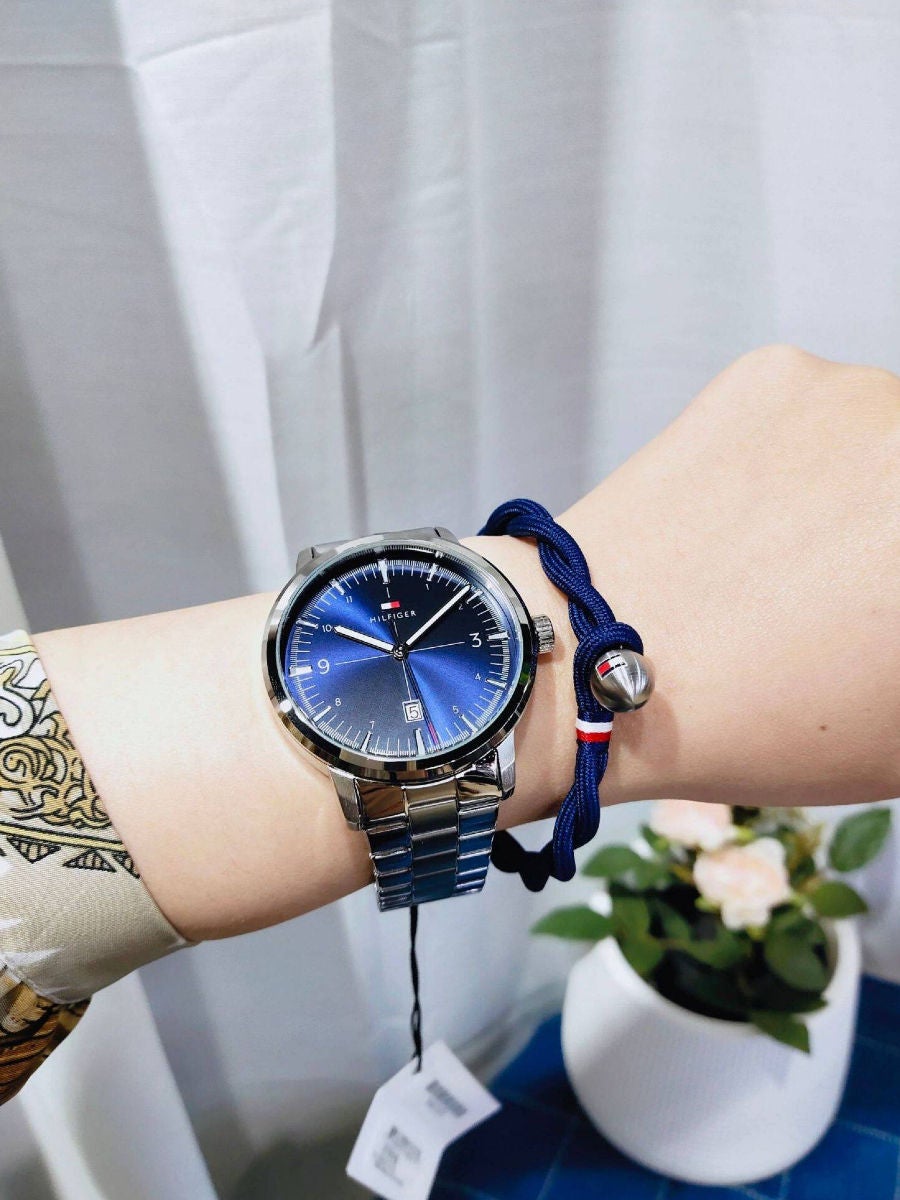 Tommy hilfiger flower on sale watch