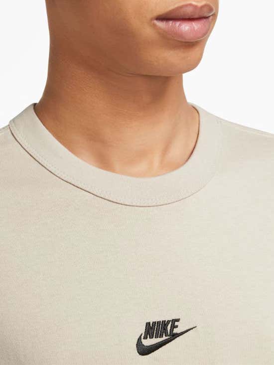 NIKE Sportswear Premium Essentials T-Shirt DO7393 - Central.co.th