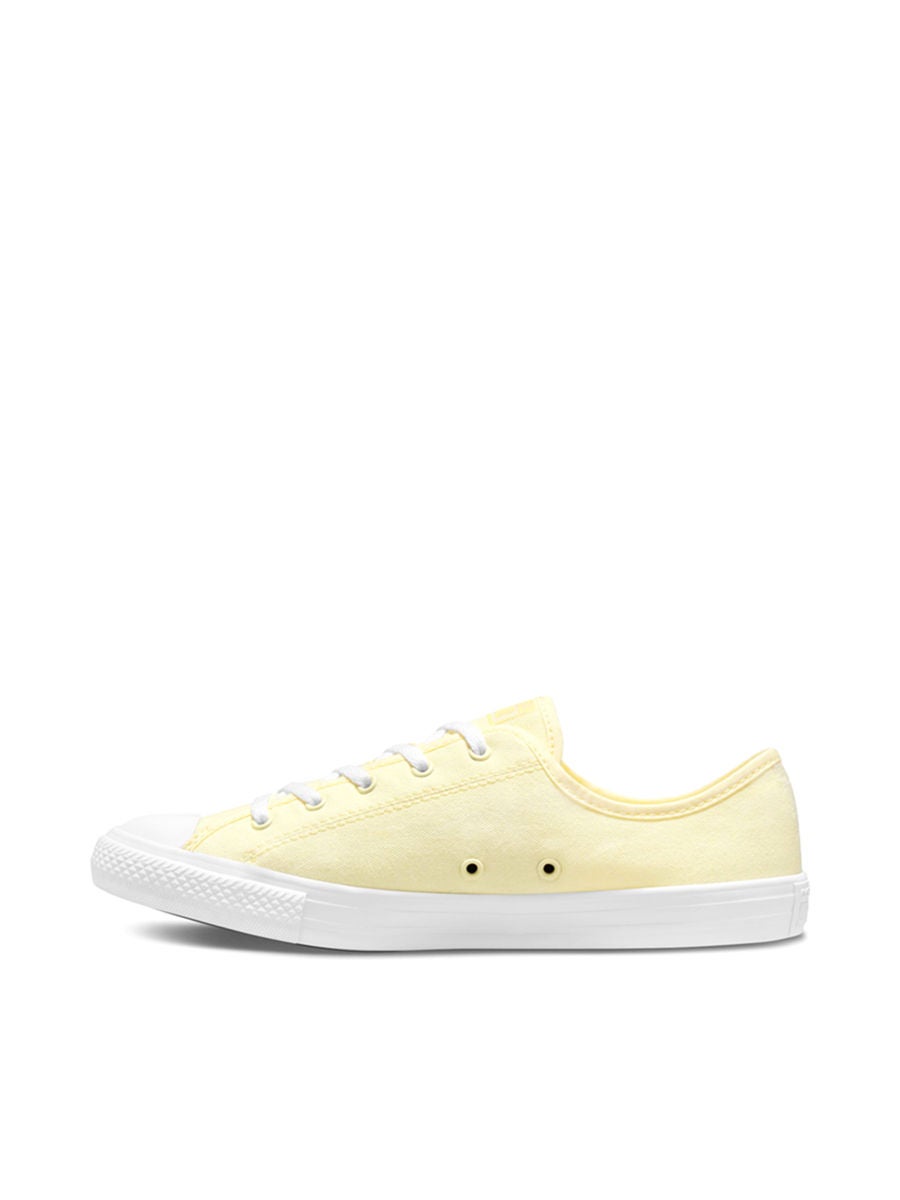 Cheap hotsell converse dainty