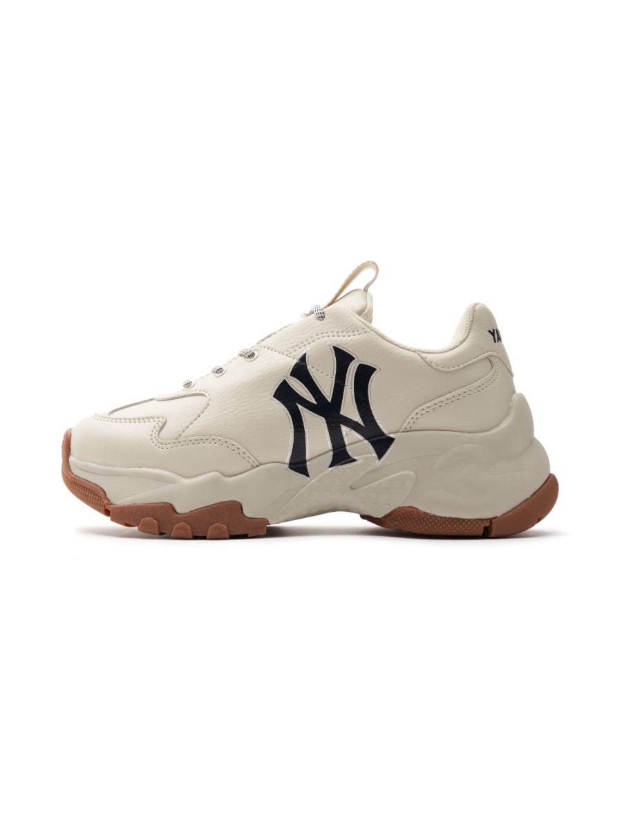 New york outlet yankees sneakers