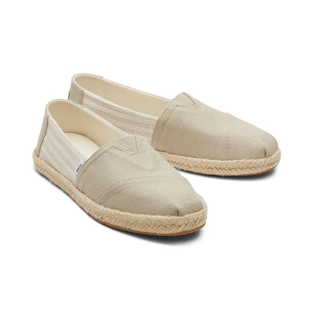 Toms deals beige shoes