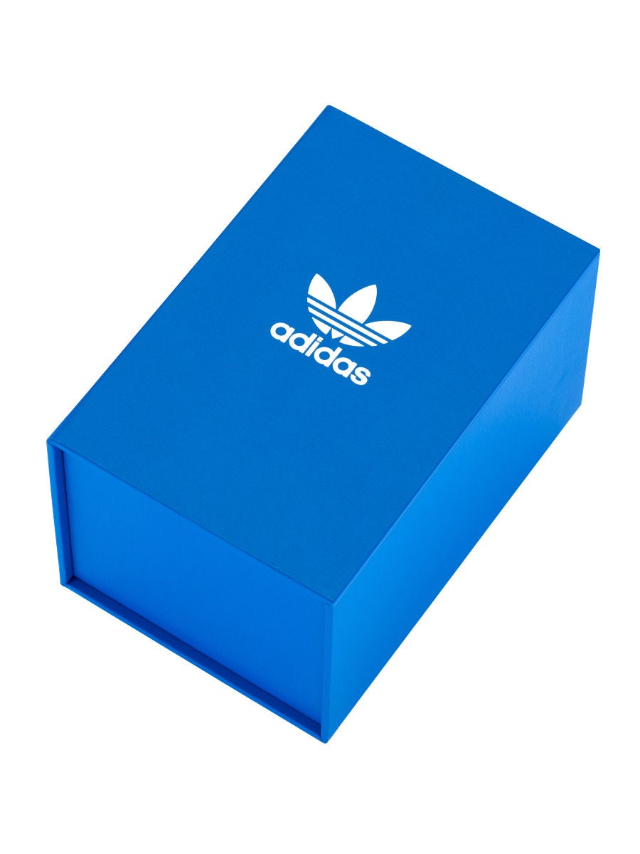 Adidas hot sale 8822 watch