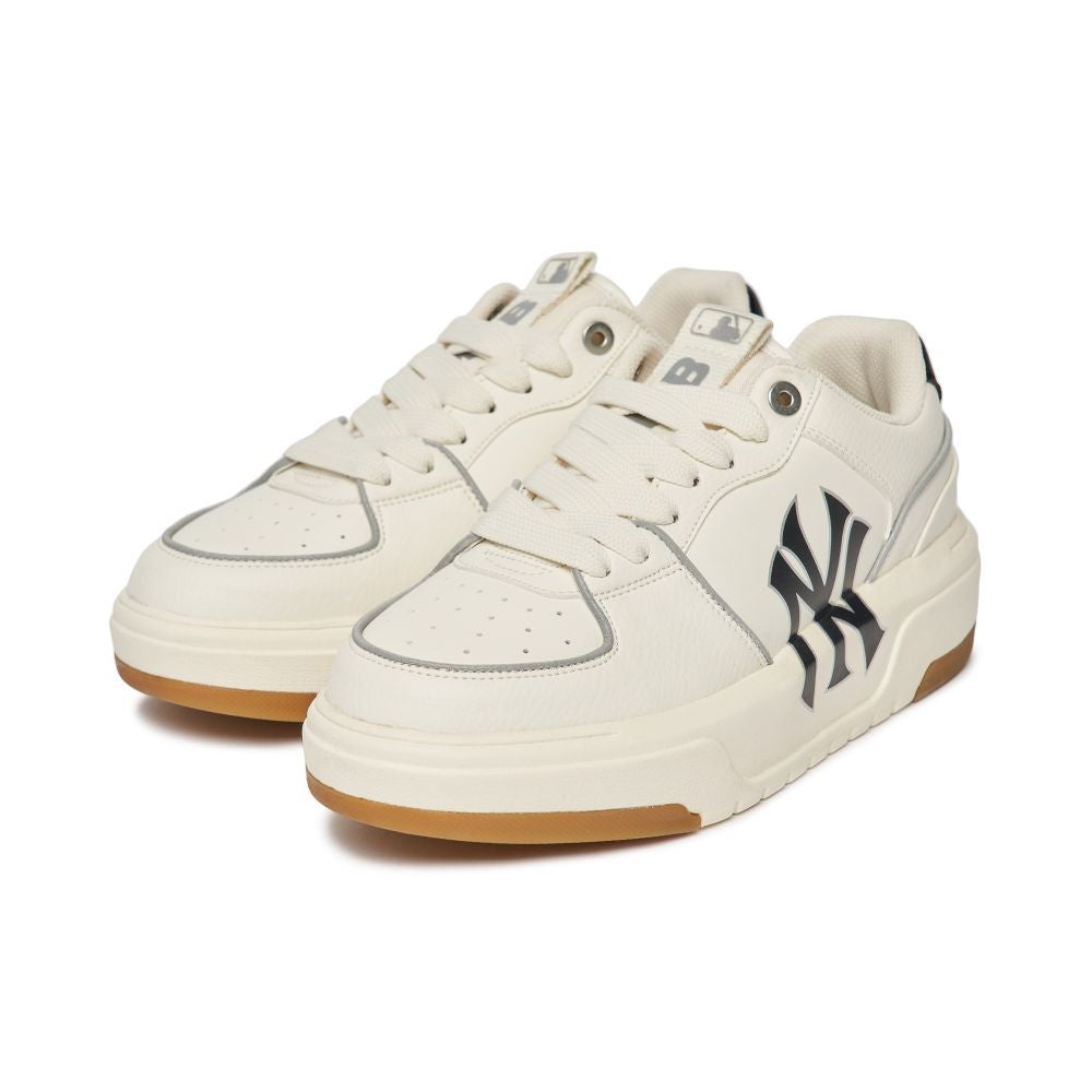 Yankee sneakers deals