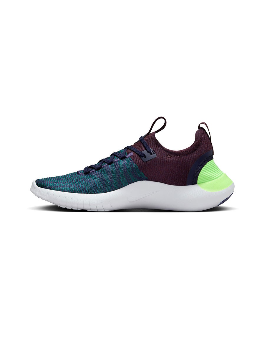 Nike sales cmtr 219