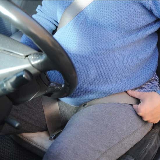 Review of Tummy Shield: Pregnancy Car Seat Belt Positioner - The News Wheel