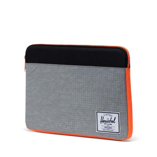 Review: Herschel Anchor Sleeve for iPad Air/2