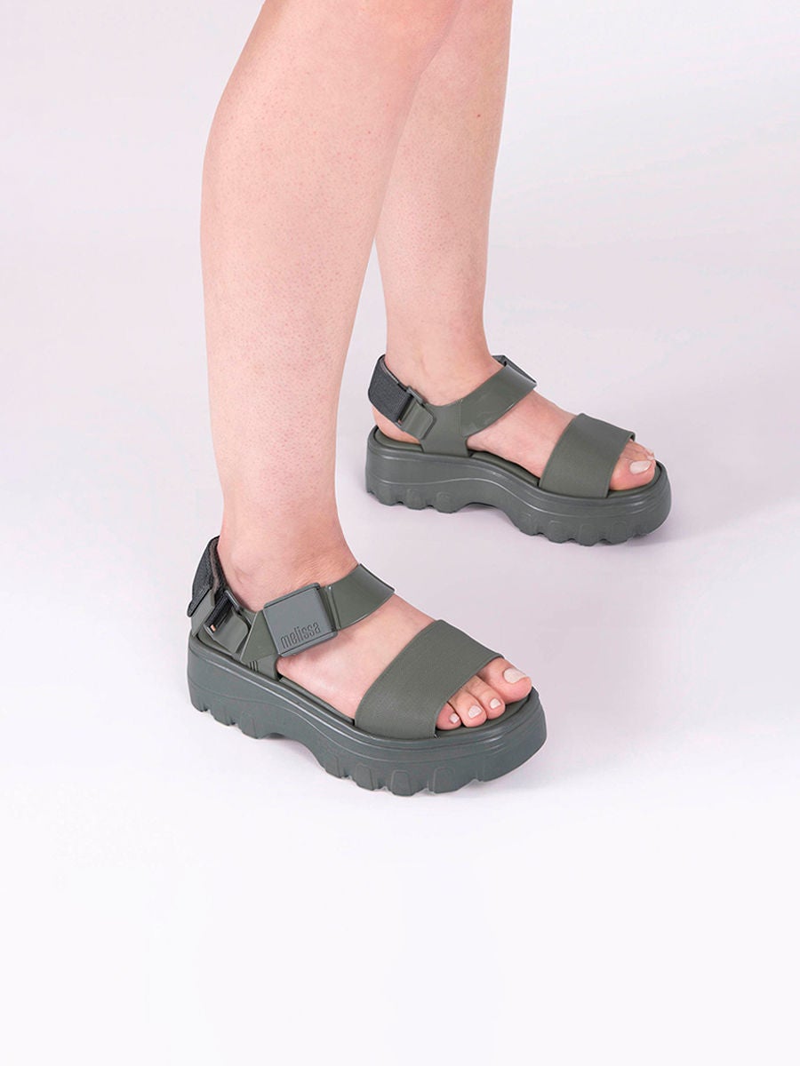 Melissa kick store off sandal