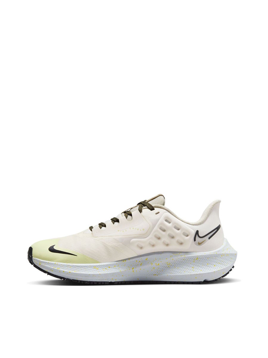 Nike hot sale shield 218