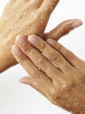 7 HAND SCRUB