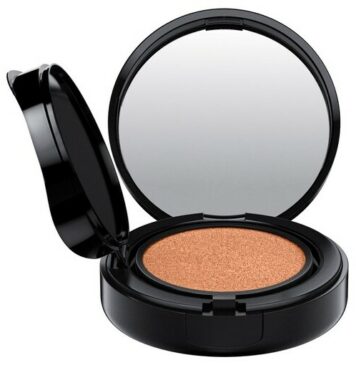 MAC CUSHION FOR NATURAL LOOK