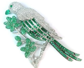 THURSDAY BEAUTY GEMS EMERALD BROOCH