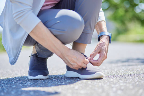 mom-with-running-shoes