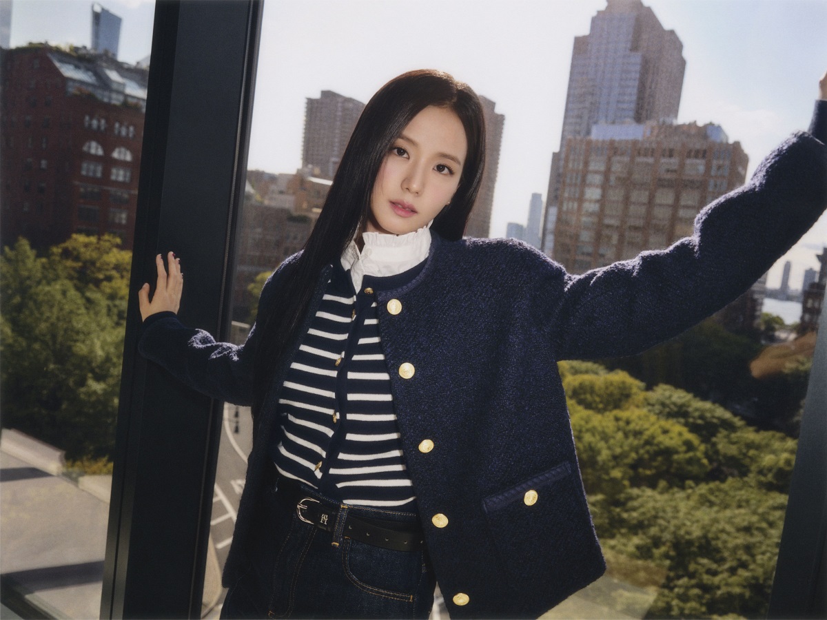 Jisoo x Tommy Hilfiger 3